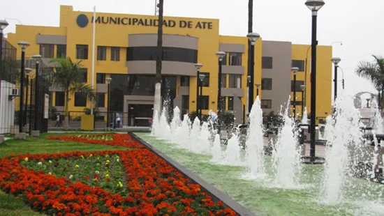 DISTRITO DE ATE AYUDA DONANDO HOY